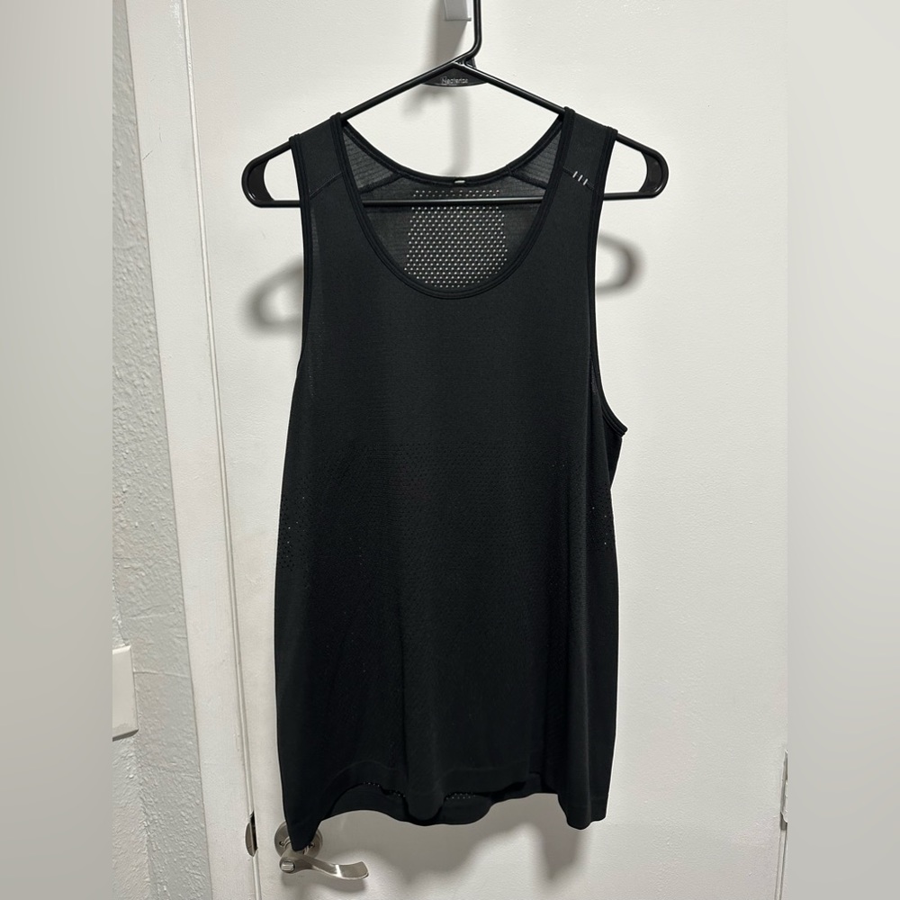 Men’s Lululemon tank top